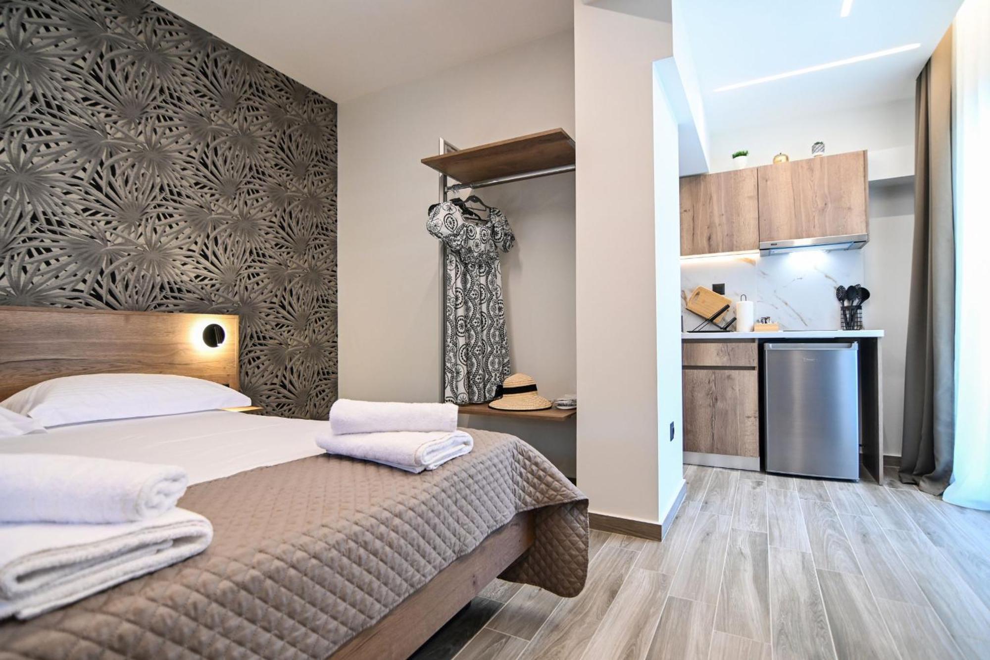 Esperides Apartment Nea Vrasna
